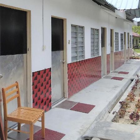 Oyo 90176 D'Cruz Sunrise Villa Pantai Cenang  Εξωτερικό φωτογραφία