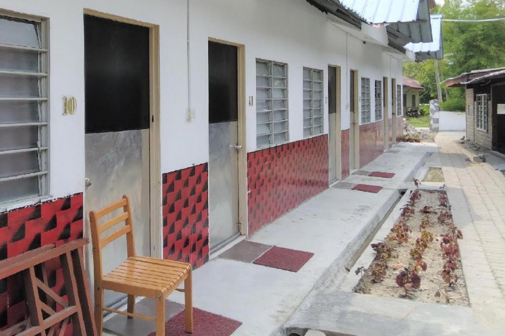 Oyo 90176 D'Cruz Sunrise Villa Pantai Cenang  Εξωτερικό φωτογραφία