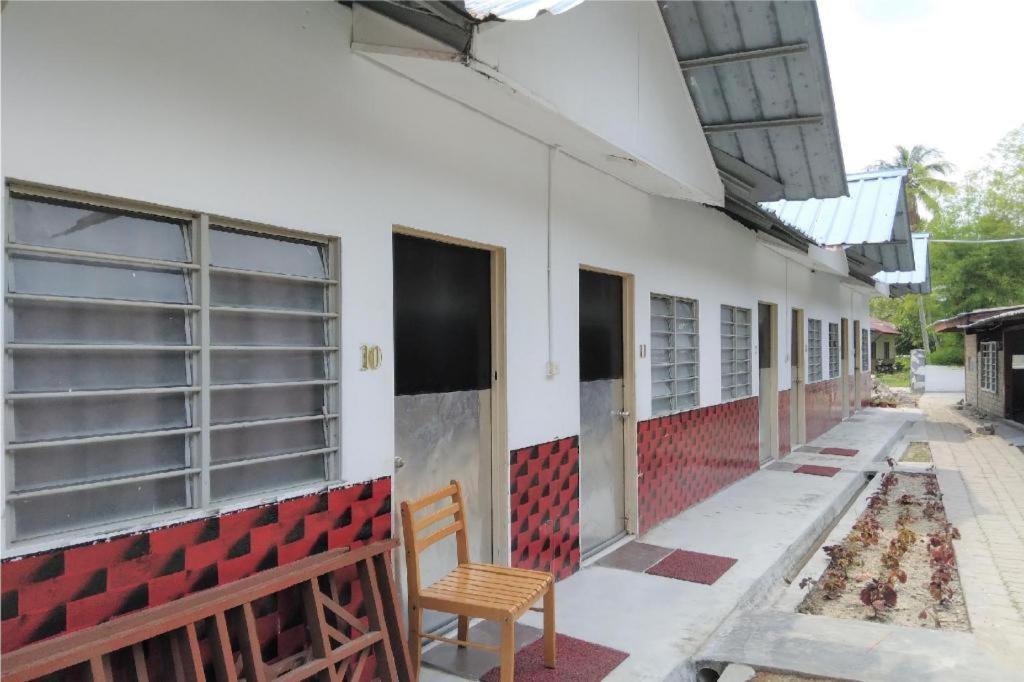 Oyo 90176 D'Cruz Sunrise Villa Pantai Cenang  Εξωτερικό φωτογραφία