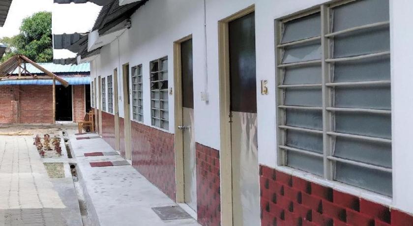 Oyo 90176 D'Cruz Sunrise Villa Pantai Cenang  Εξωτερικό φωτογραφία